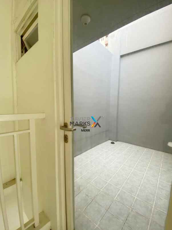 dijual ruko 4 lantaii puncak dharmahusada baruu gress