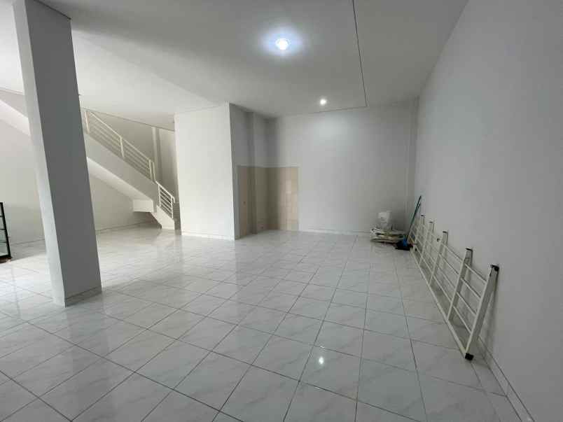 dijual ruko gandeng di park serpong tangerang selatan