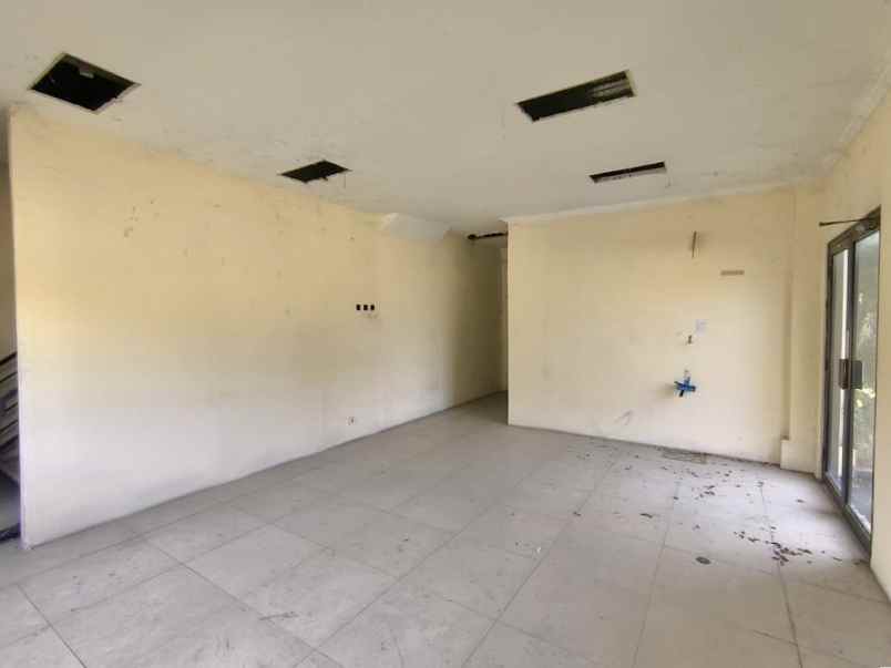 dijual ruko gudang kantor jalan raya setu