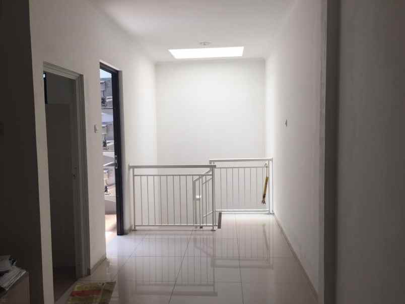 dijual ruko gudang kantor taman cosmos 2 kebon jeruk