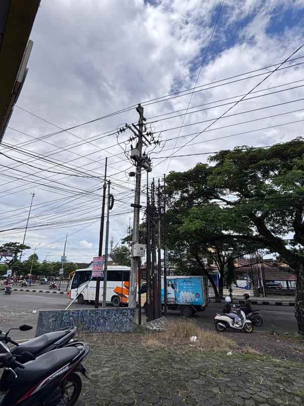 dijual ruko sorowajan banguntapan dekat jec