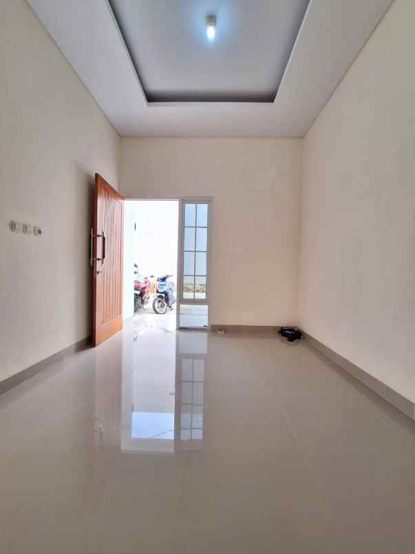 dijual rumah abdul gani raya