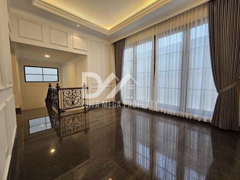 dijual rumah american classic di bintaro