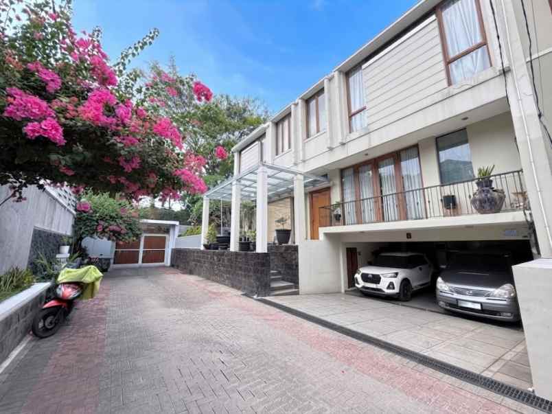 dijual rumah ampera cilandak timur