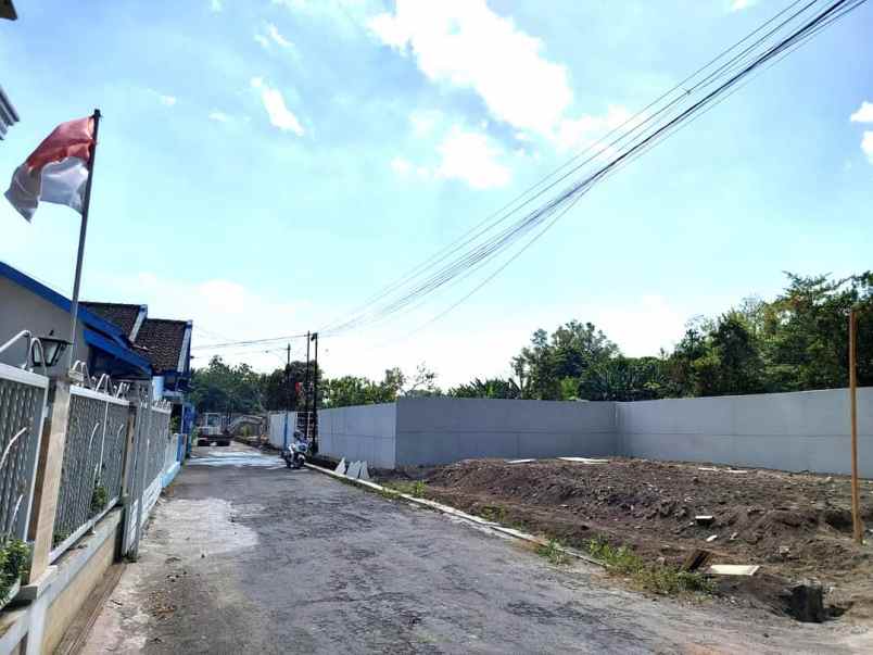dijual rumah anahata residence manukan