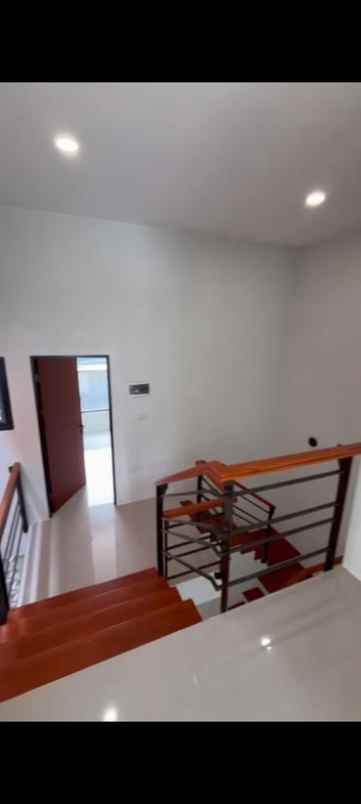 dijual rumah antapani bandung