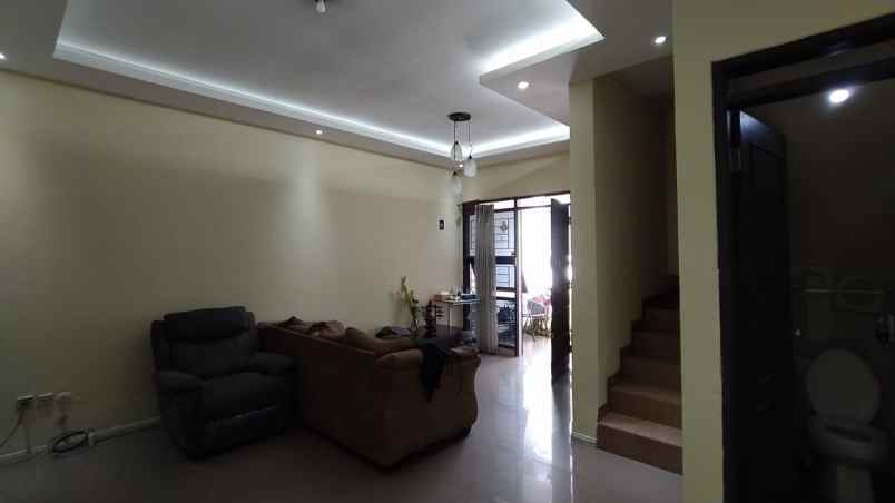 dijual rumah antapani kodya bandung