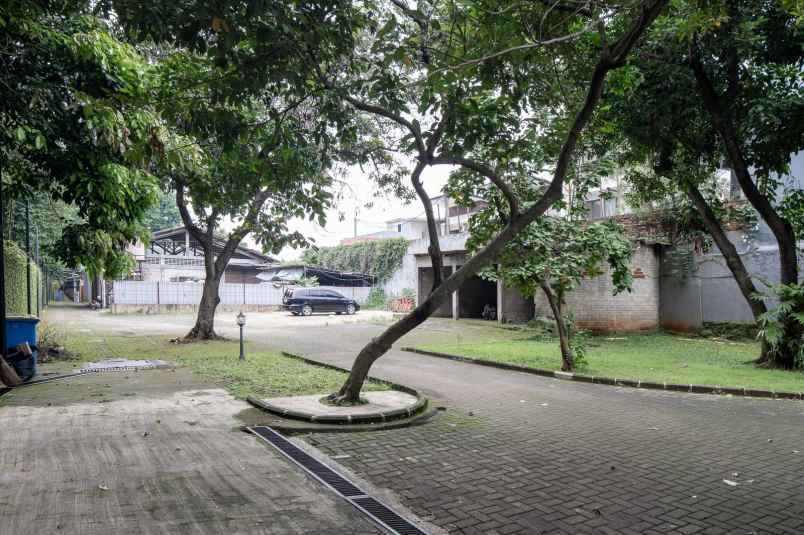 dijual rumah asri jl m kafi 1 ciganjur jak sel