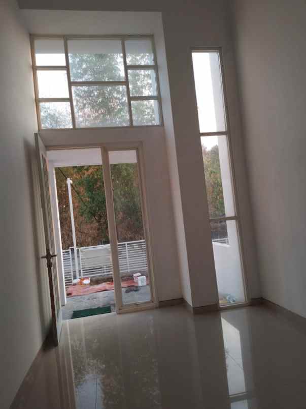 dijual rumah baru lokasi wbs lawang malang bisa nego