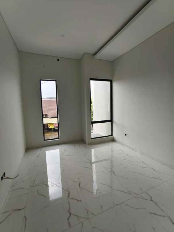 dijual rumah batununggal asih