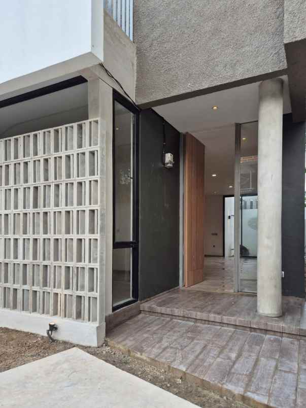 dijual rumah bintaro tangerang selatan