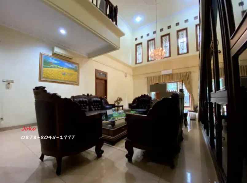 dijual rumah blok s senopati