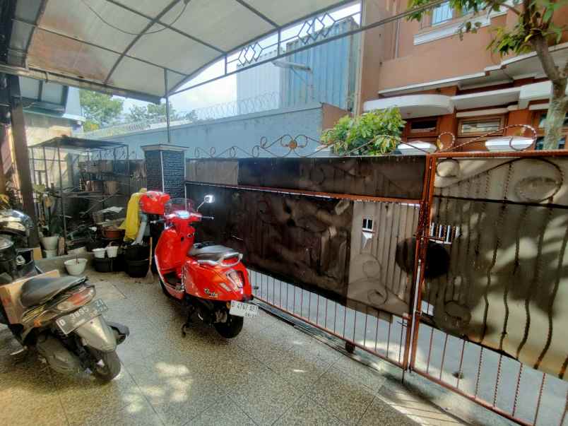 dijual rumah buahbatu