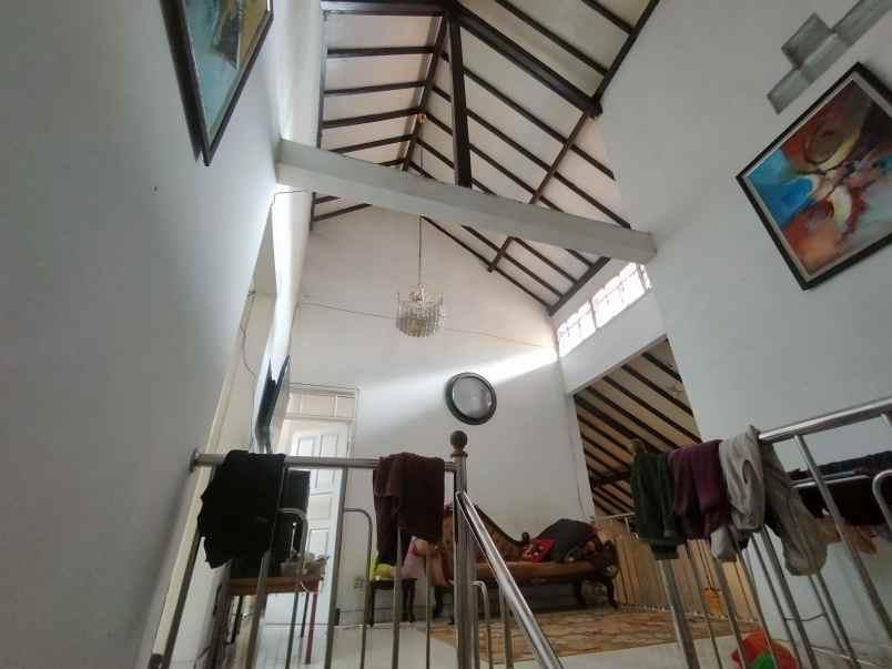 dijual rumah buahbatu