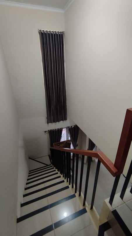 dijual rumah bukit golf riverside cibubur