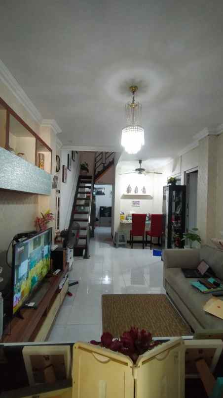 dijual rumah bukit wahid