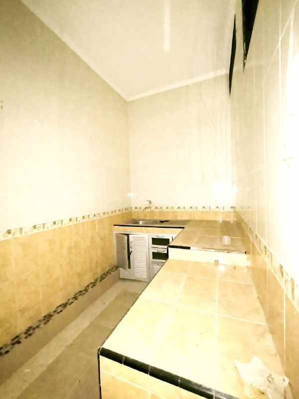 dijual rumah bumi marina emas