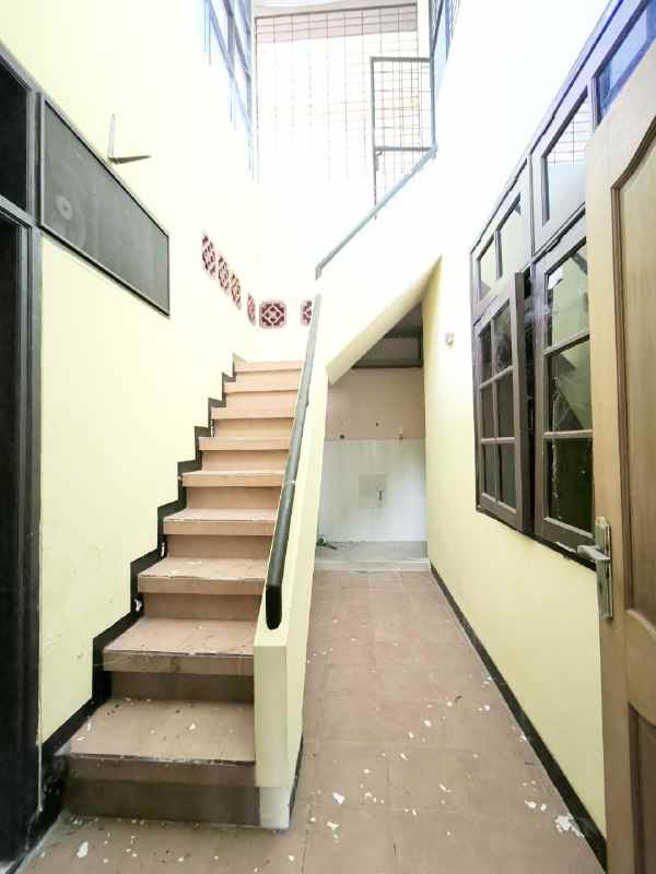 dijual rumah bumi marina emas