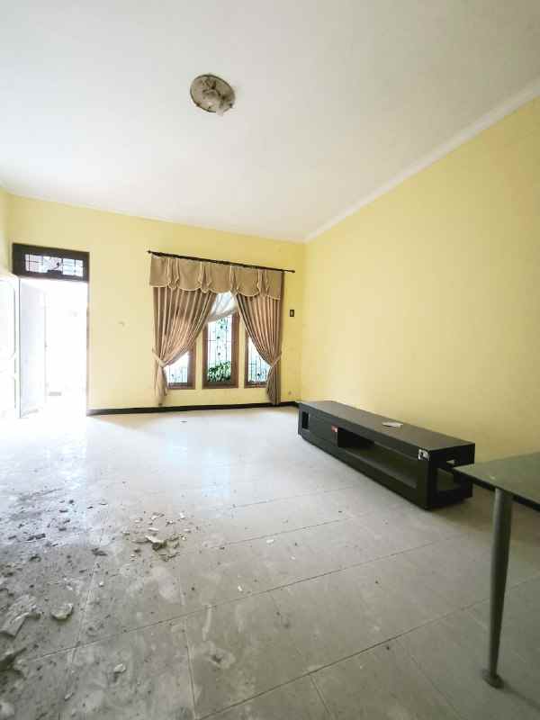 dijual rumah bumi marina emas