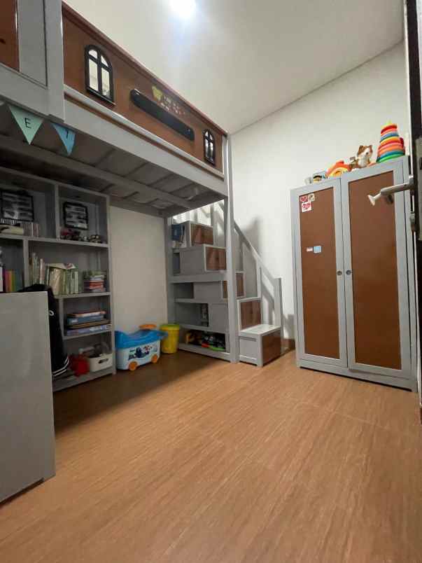 dijual rumah cantik furnished di kota wisata cibubur