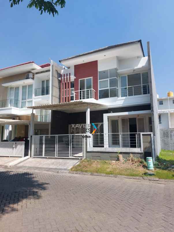 dijual rumah cantik siap huni san diego pakuwon city
