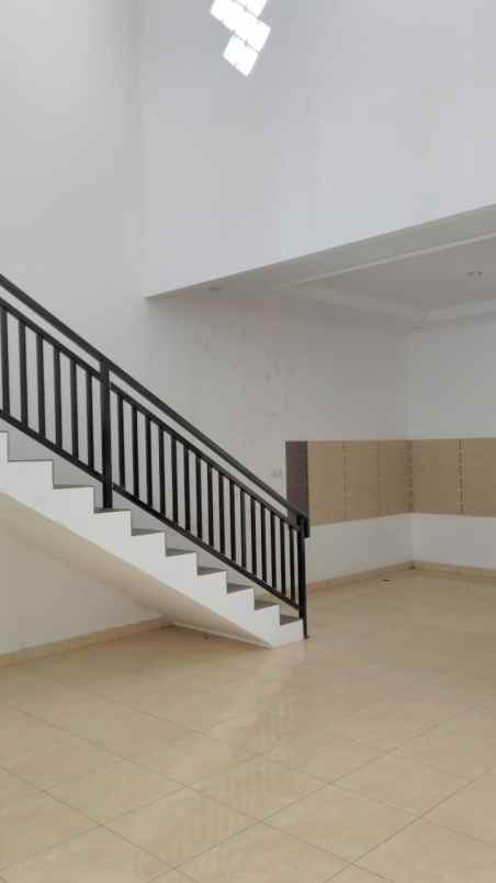 dijual rumah caringin