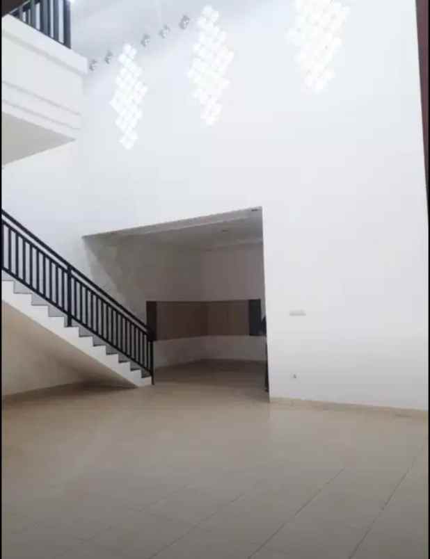 dijual rumah caringin