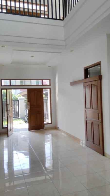 dijual rumah caringin