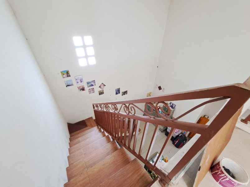 dijual rumah ceger