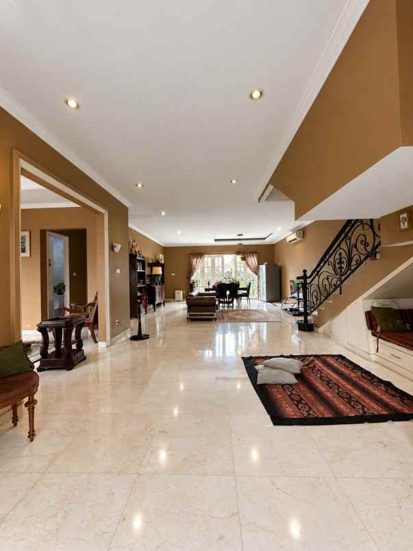 dijual rumah cempaka putih