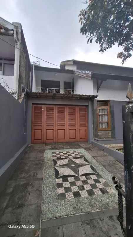 dijual rumah cigadung dago bandung utara