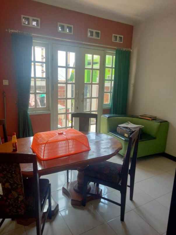 dijual rumah ciganitri