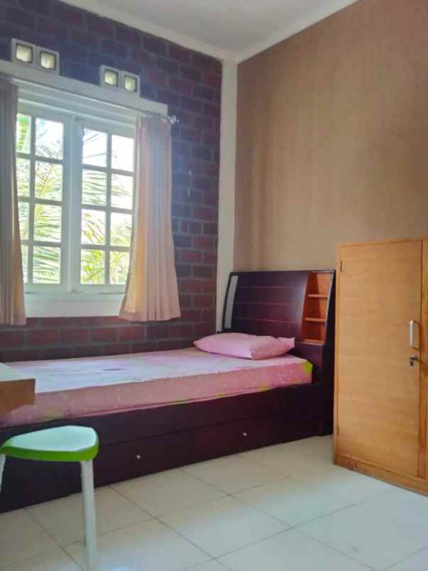 dijual rumah ciganitri
