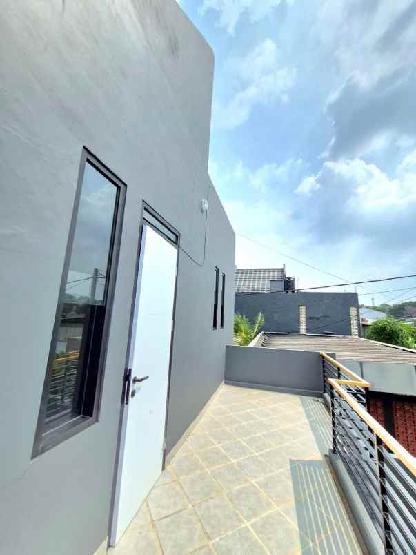 dijual rumah cikunir