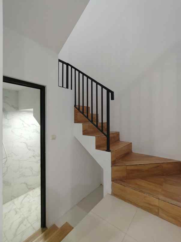 dijual rumah cilangkap cipayung jaktim