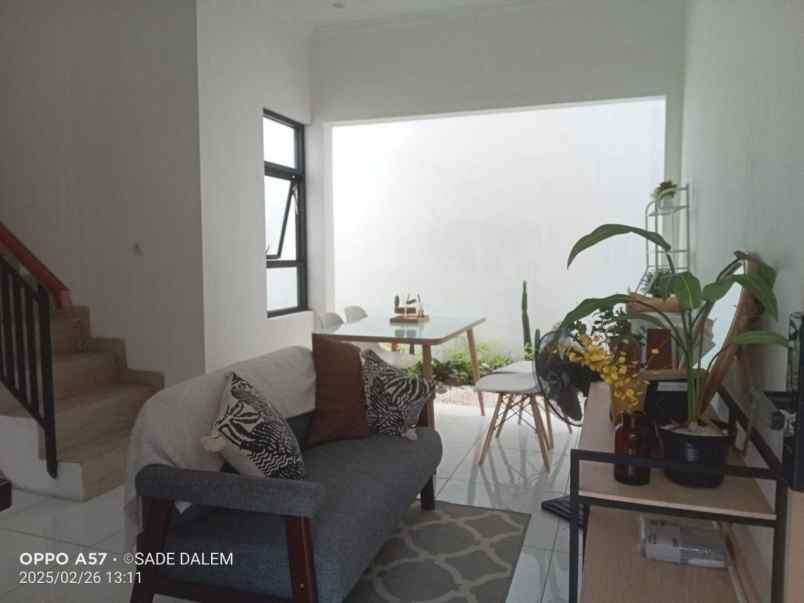 dijual rumah cimanggis