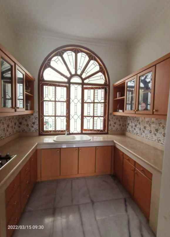 dijual rumah cipaganti cihampelas