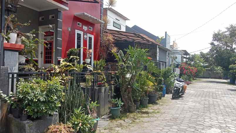 dijual rumah cipager n somawinata