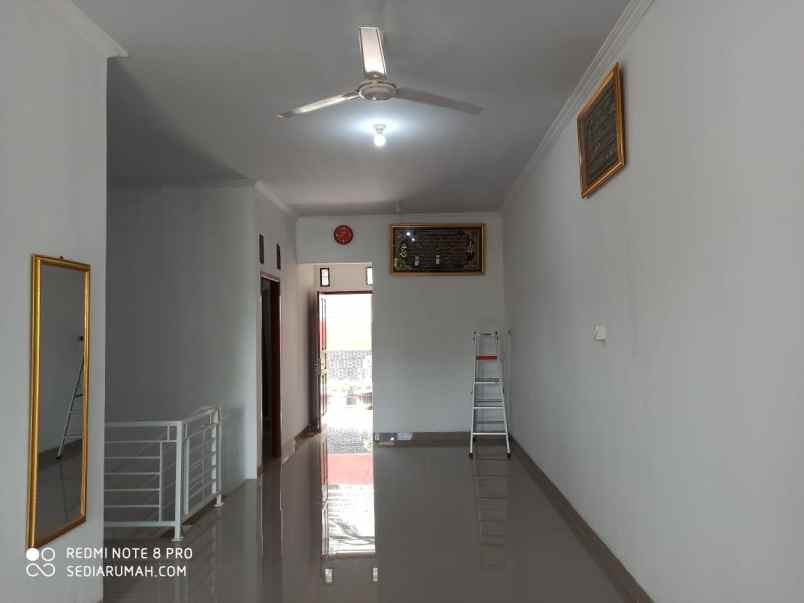 dijual rumah ciracas