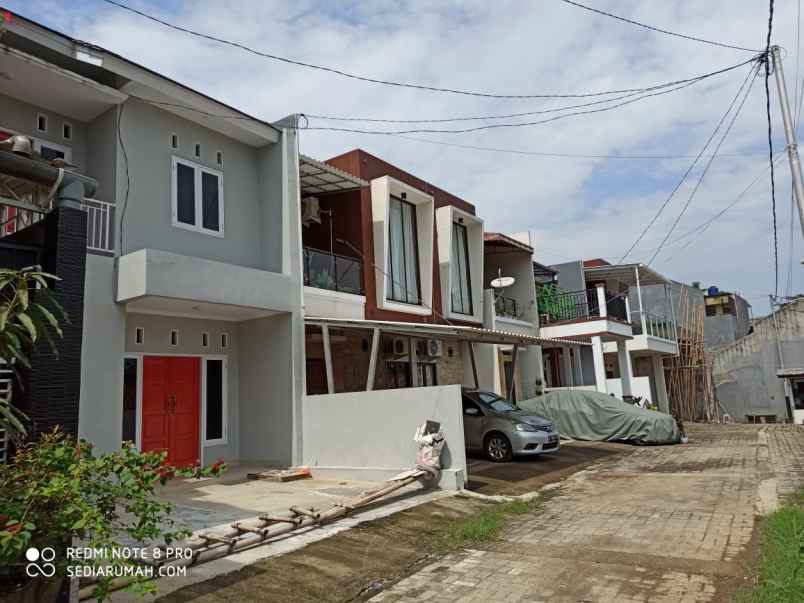 dijual rumah ciracas