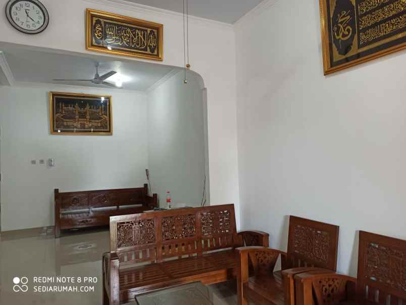 dijual rumah ciracas