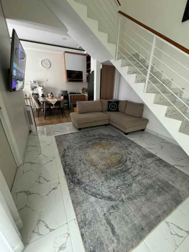 dijual rumah cisaranten kulon arcamanikol