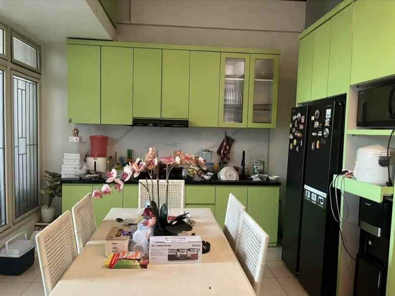 dijual rumah citragran cibubur