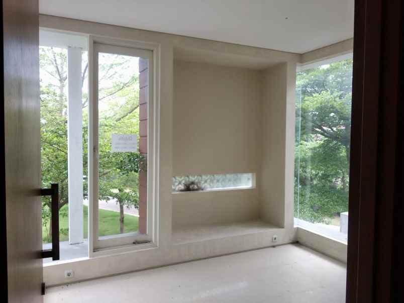 dijual rumah citraland