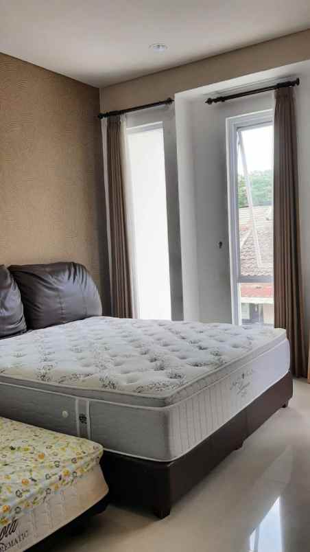 dijual rumah citraland bukit palma