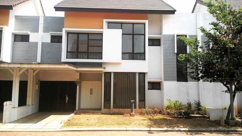 dijual rumah cluster lantana jgc