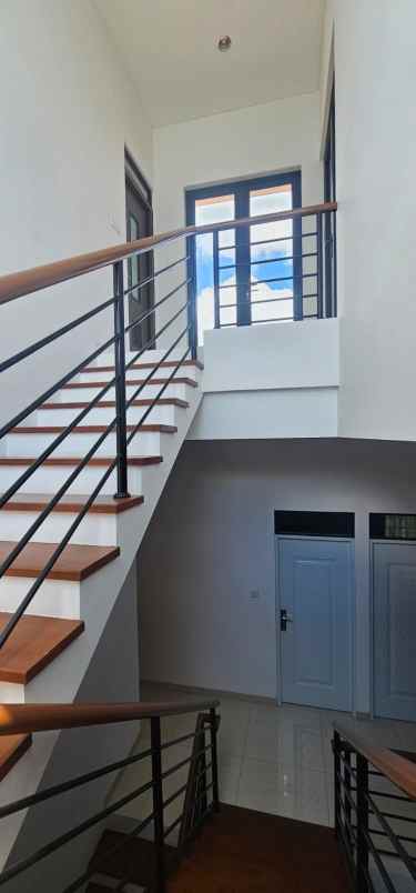 dijual rumah cluster lavender gading