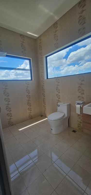 dijual rumah cluster lavender gading