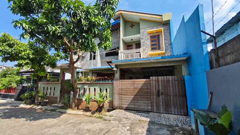 dijual rumah cluster premier royal park