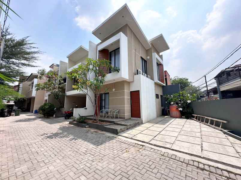 dijual rumah condet kramatjati